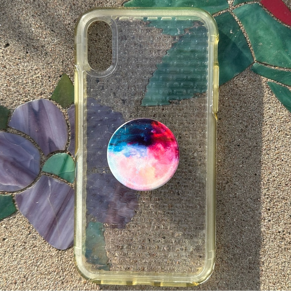 iPhone XR / 11 Otterbox Symmetry phone case.